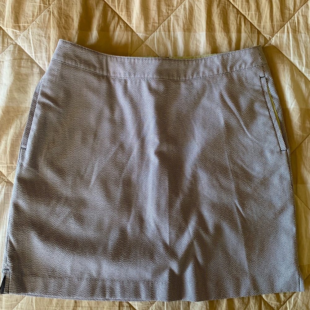 Greg Norman Women's Seersucker Golf Skort Blue & White Size 4